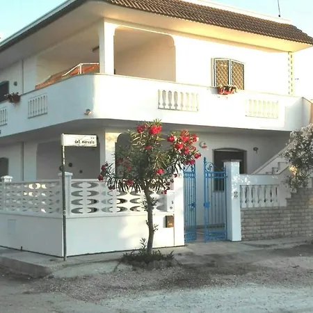 Vakantiehuis L'oleandro Casalabate
